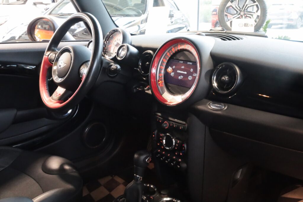 MINI COOPER SPECIAL EDITION