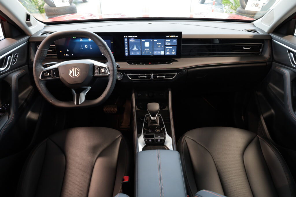 MG HS 1,5 T Exclusive AT (4246)