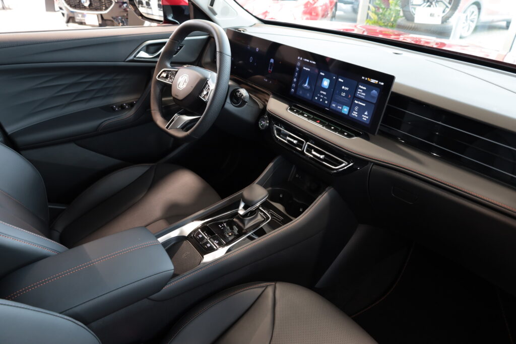 MG HS 1,5 T Exclusive AT (4246)