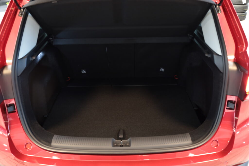 MG ZS Hybrid+ Exclusive (9079)