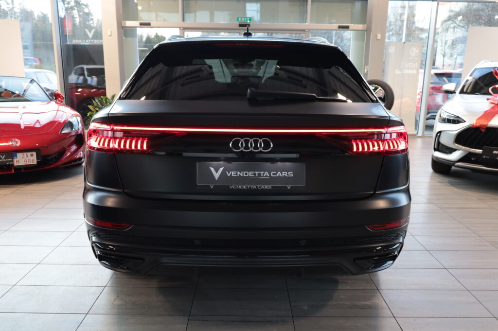 Audi Q8 50 TDI quattro S LINE