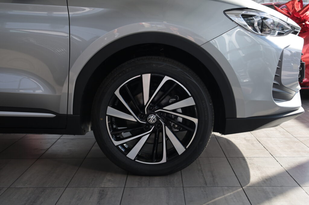 MG ZS Hybrid+ Exclusive (4836)
