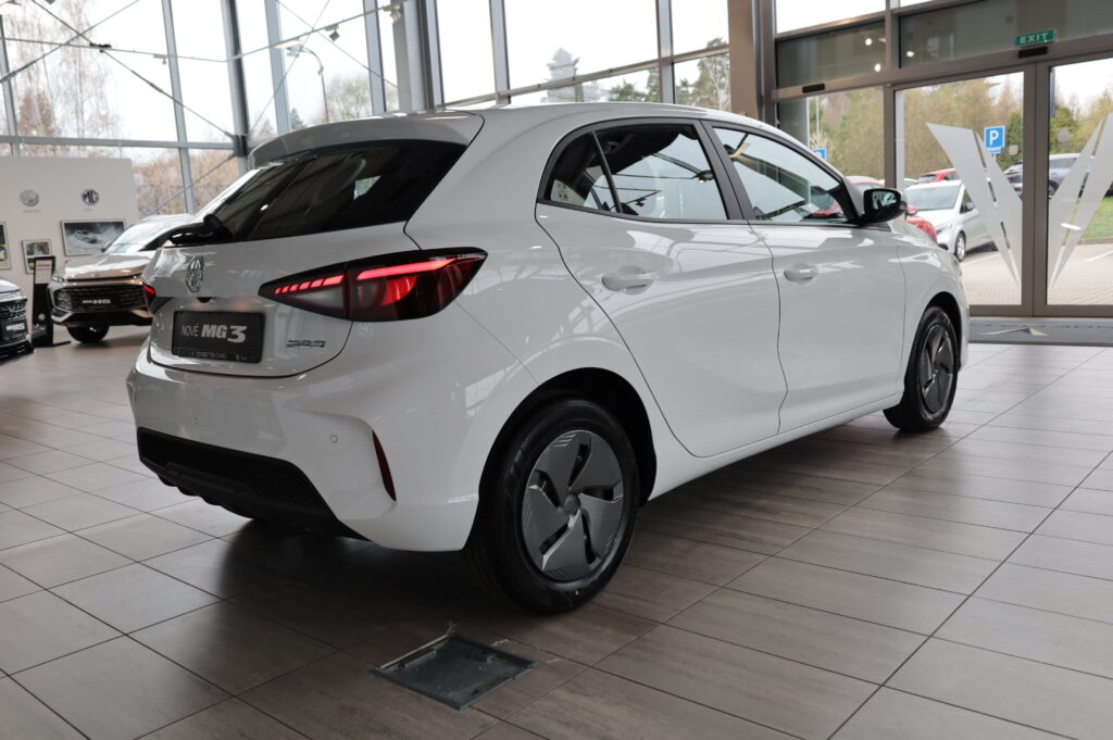 MG 3 ICE Essential (5785)