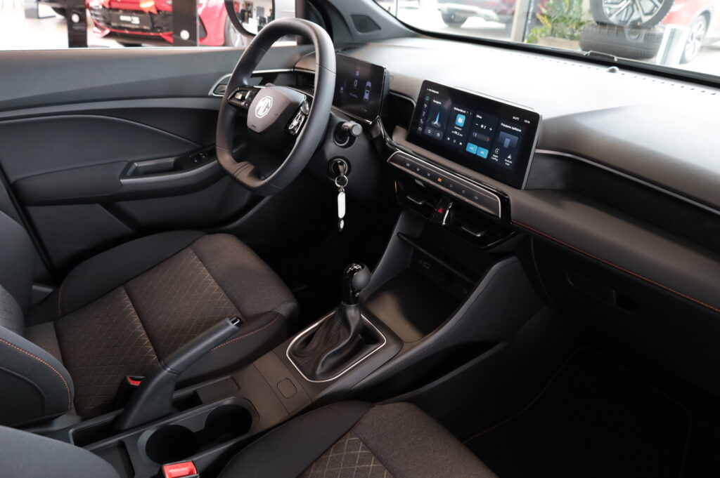 MG 3 ICE Essential (5785)