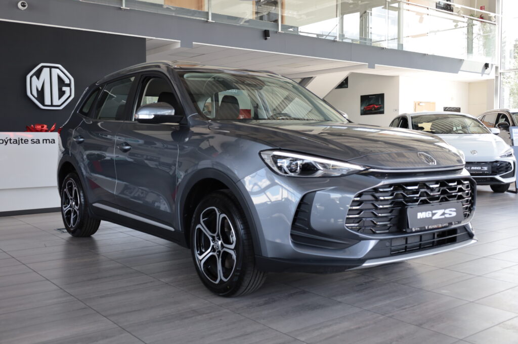 MG ZS Hybrid+ Emotion (9420)
