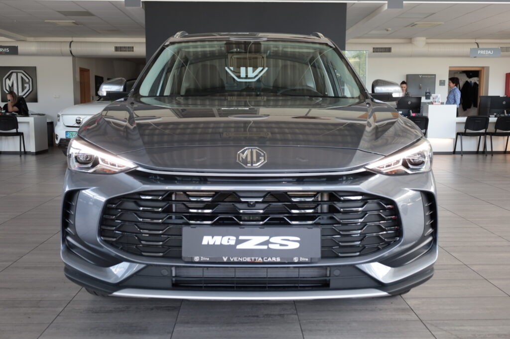 MG ZS Hybrid+ Emotion (9420)