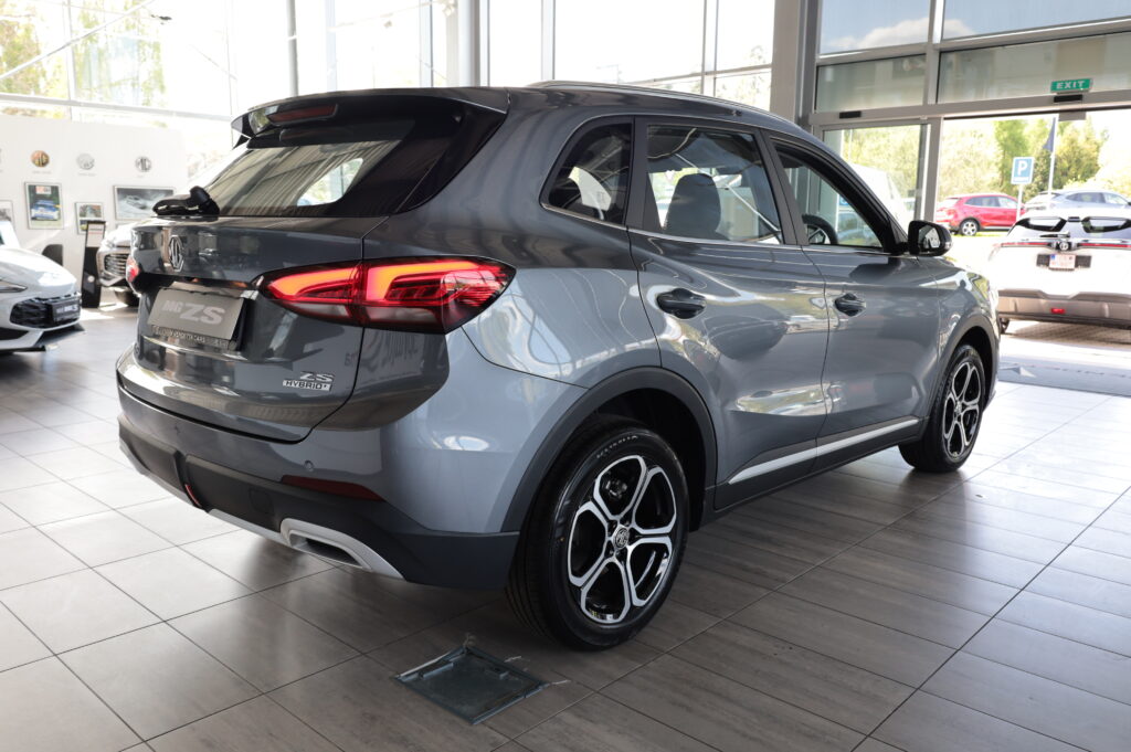 MG ZS Hybrid+ Emotion (9420)