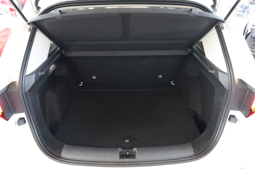 MG ZS Hybrid+ Exclusive (6690)