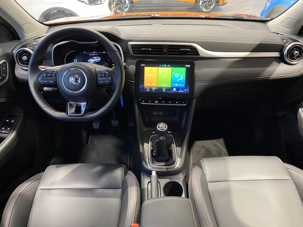 MG ZS GSR Emotion Plus oranžová