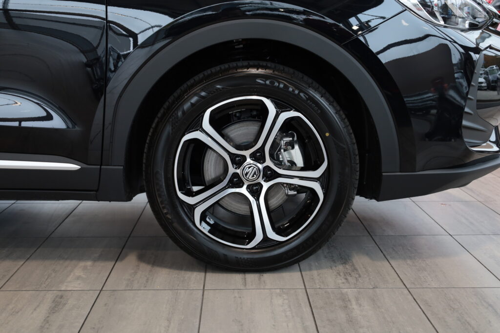 MG ZS Hybrid+ Emotion (5248)