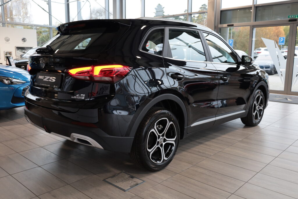 MG ZS Hybrid+ Emotion (5248)