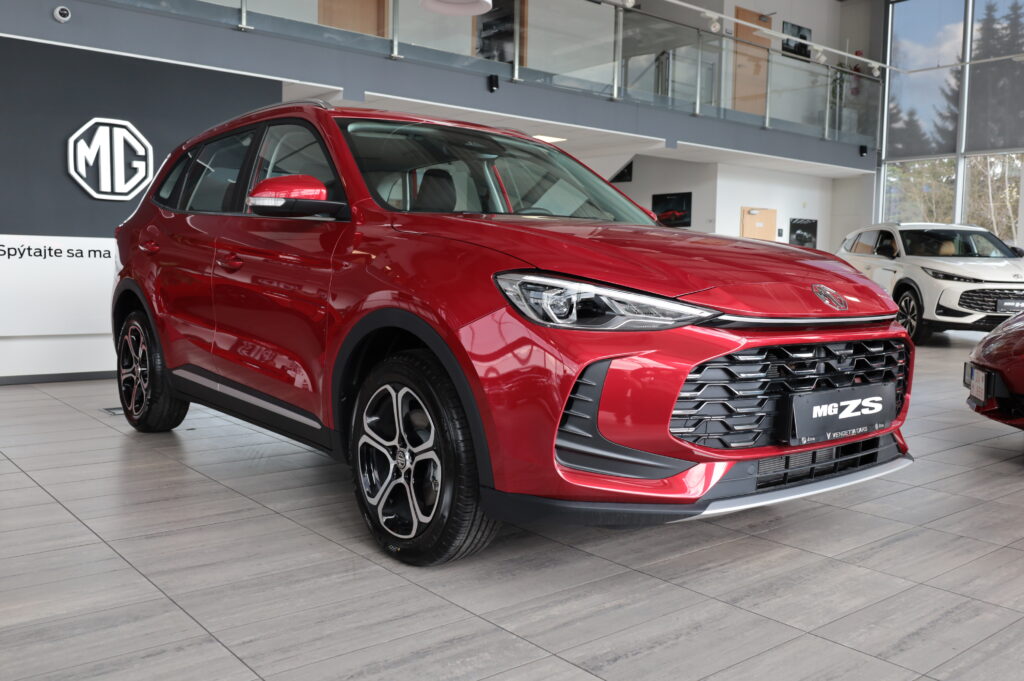 MG ZS Hybrid+ Emotion (8259)