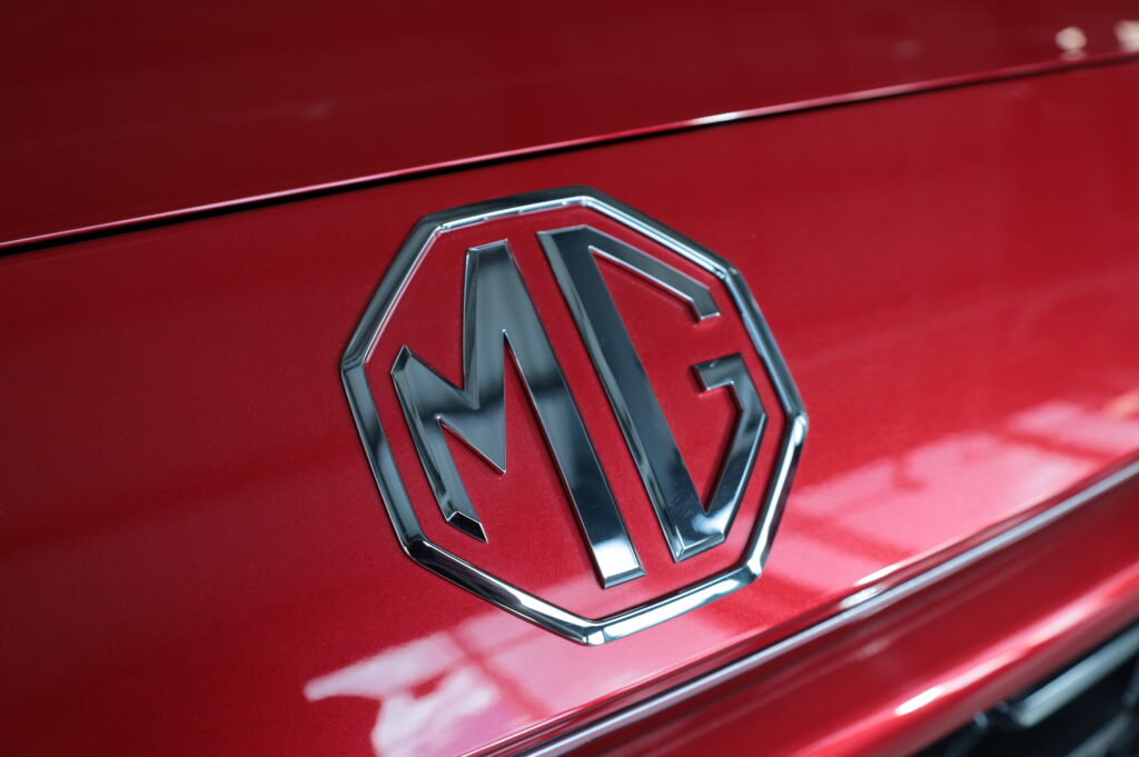 MG ZS Hybrid+ Emotion (8259)