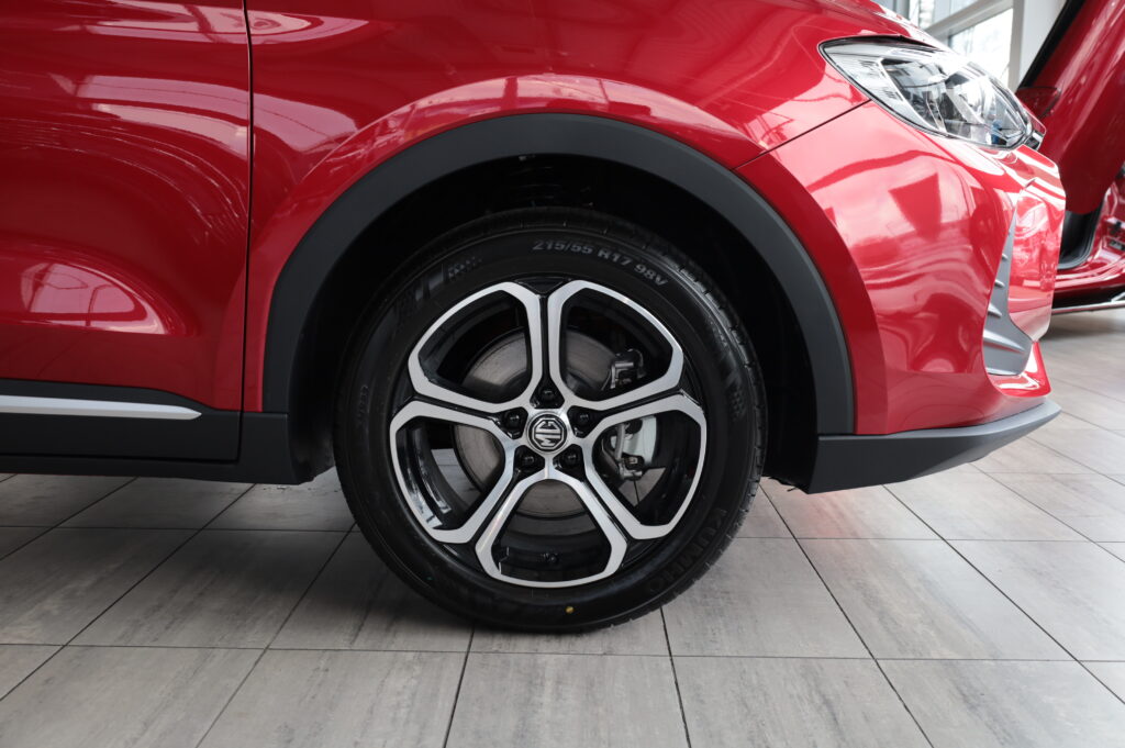 MG ZS Hybrid+ Emotion (8259)