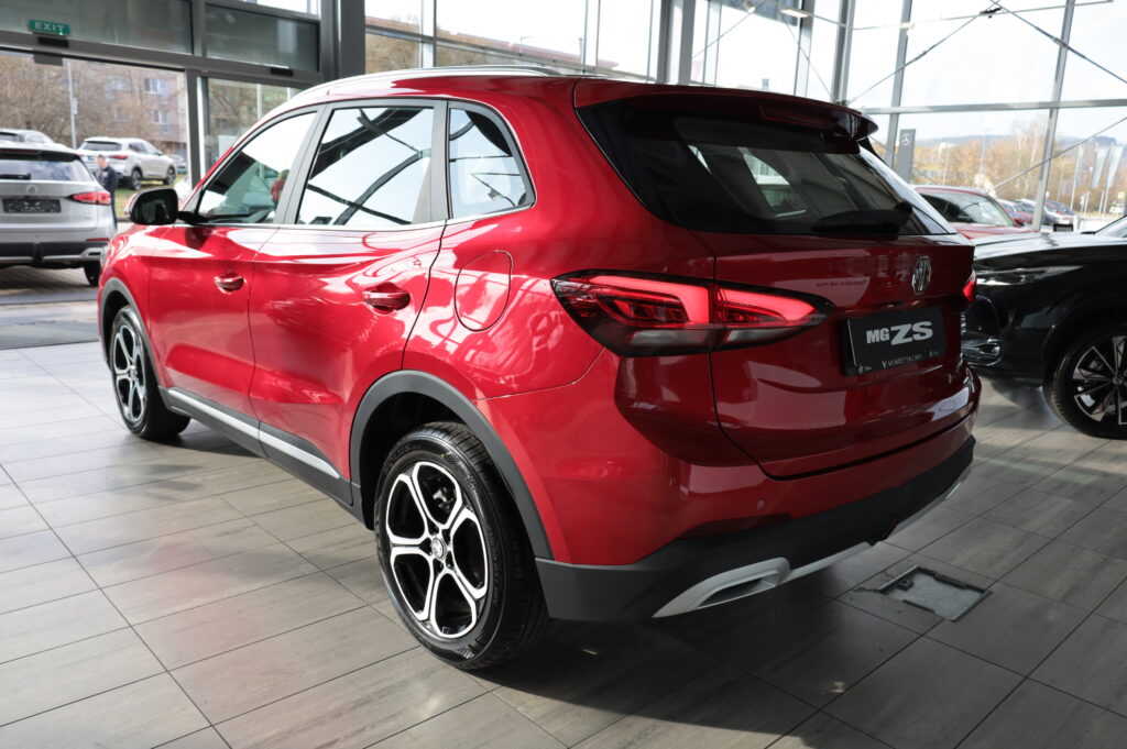 MG ZS Hybrid+ Emotion (8259)