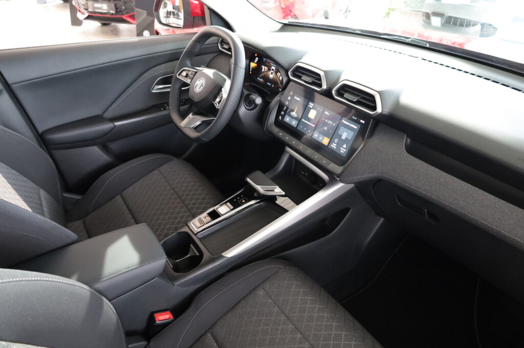 MG ZS Hybrid+ Emotion (5248)