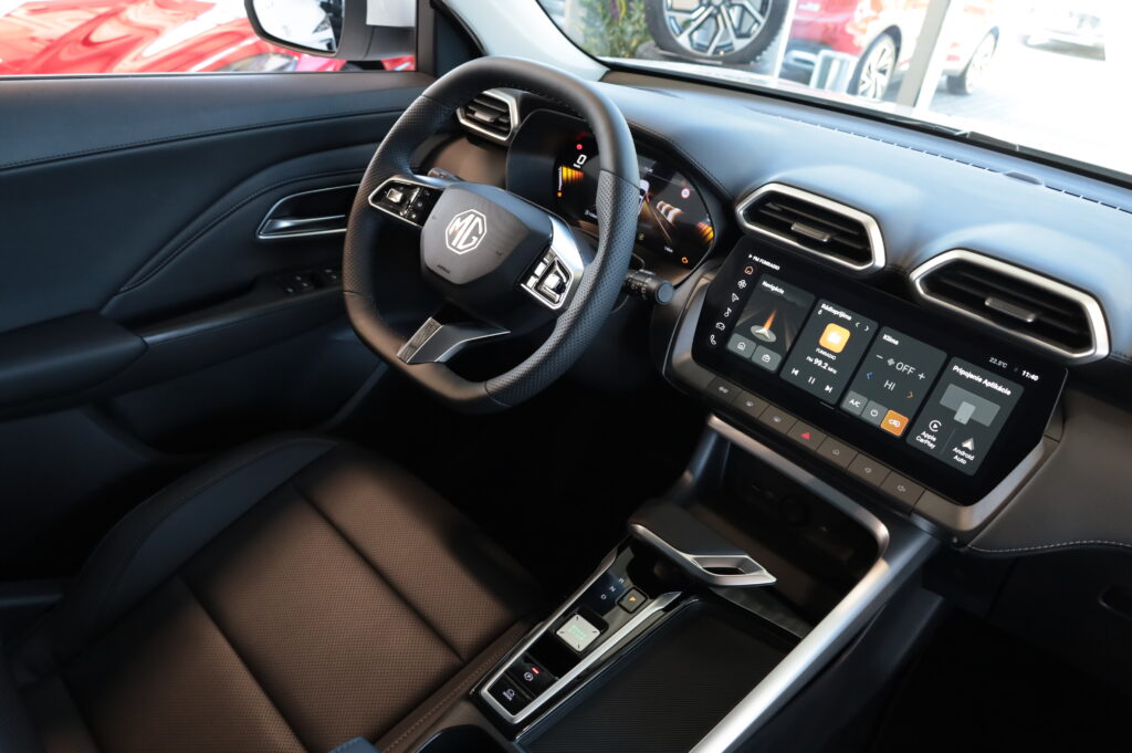 MG ZS Hybrid+ Exclusive (7980)