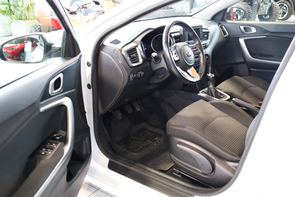 KIA Ceed 1,6 NAFTA MT6 (2149)