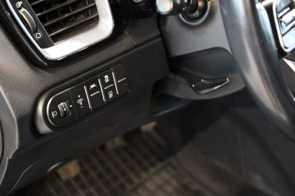 KIA Ceed 1,6 (NAFTA+HEV) MT6 (5916)