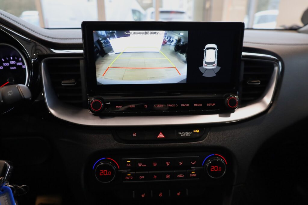 KIA Ceed 1,6 (NAFTA+HEV) MT6 (5916)