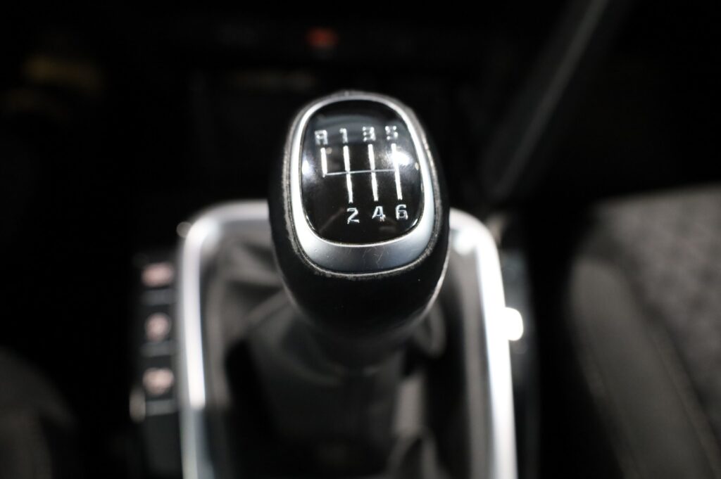 KIA Ceed 1,6 (NAFTA+HEV) MT6 (5916)