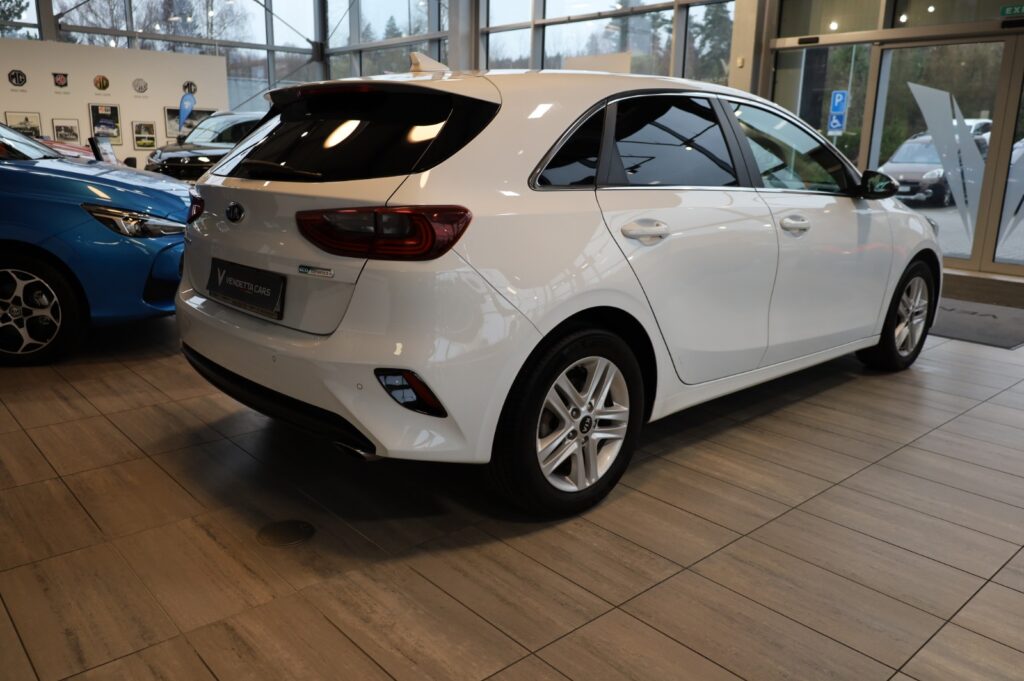 KIA Ceed 1,6 (NAFTA+HEV) MT6 (5916)