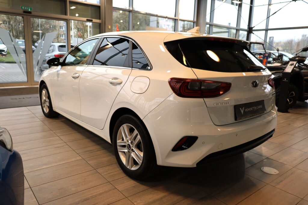 KIA Ceed 1,6 (NAFTA+HEV) MT6 (5916)