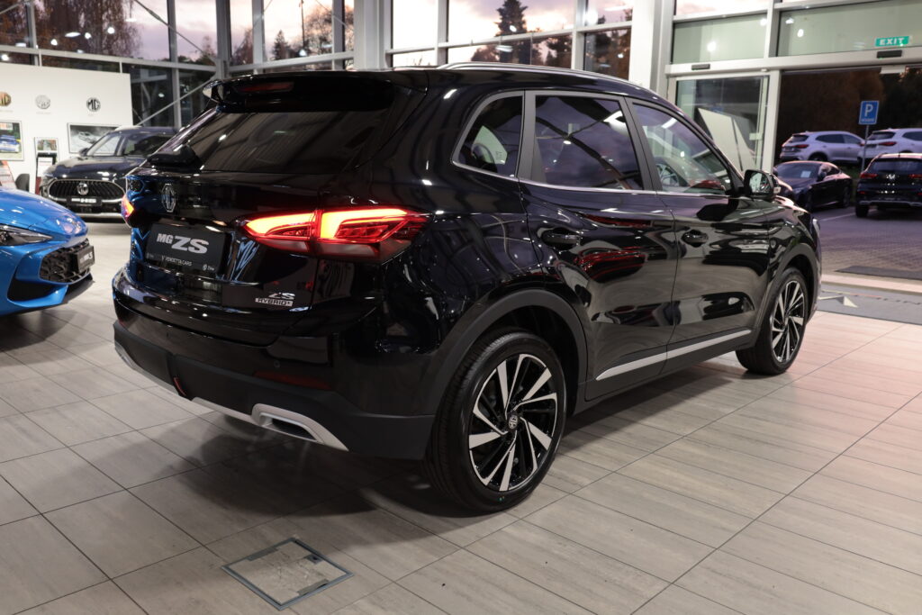 MG ZS Hybrid+ Exclusive (7476)