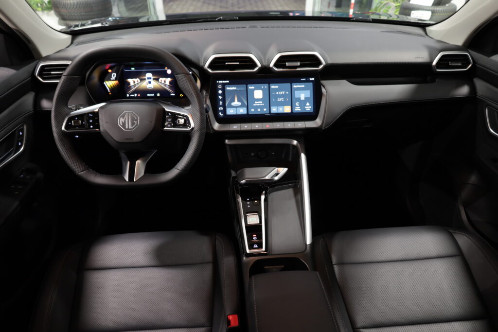 MG ZS Hybrid+ Exclusive (7476)