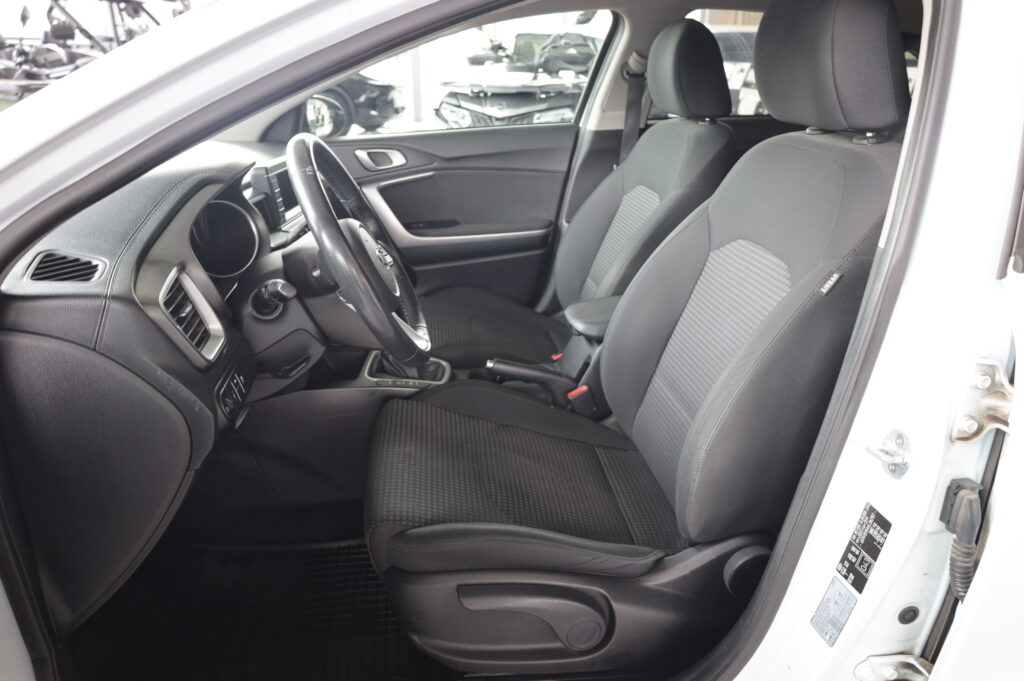 KIA Ceed 1,6 CEDi SCR MT6 (2157)