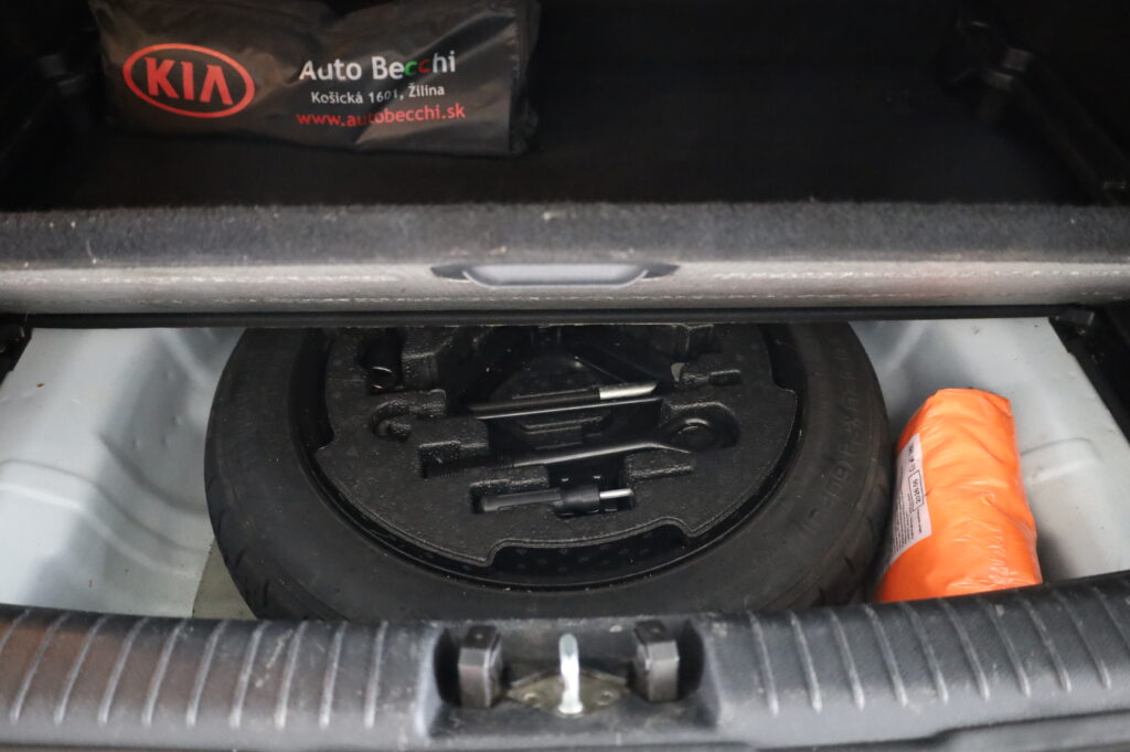 KIA Ceed 1,6 CEDi SCR MT6 (2157)