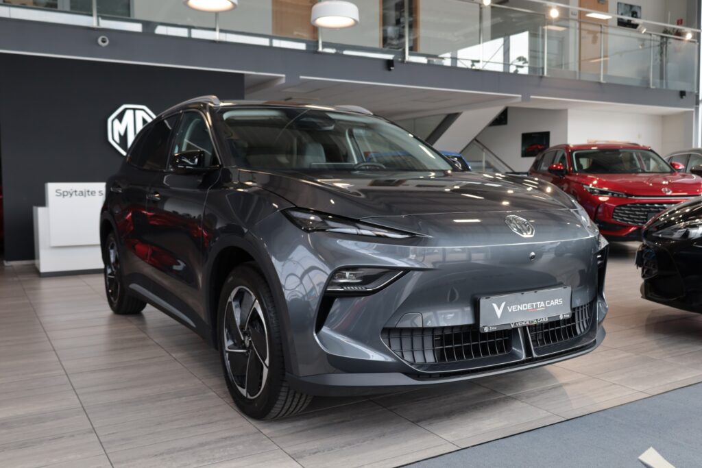 MG S5 EV Exclusive LR (6708)