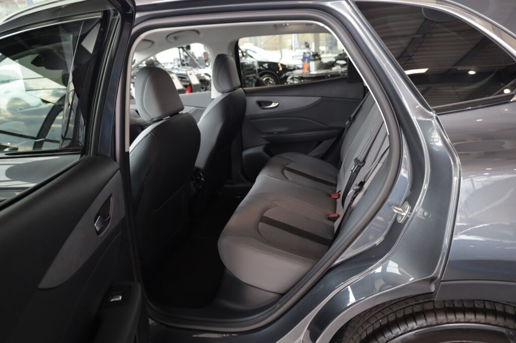 MG S5 EV Exclusive LR (6708)