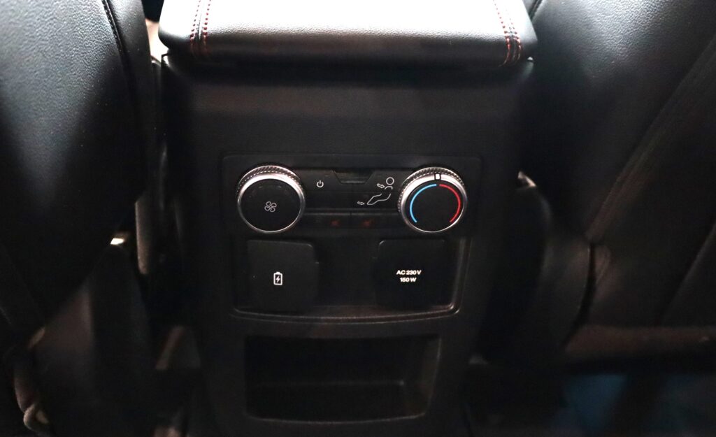 FORD Explorer ST Line 3,0 Benzín + PHEV