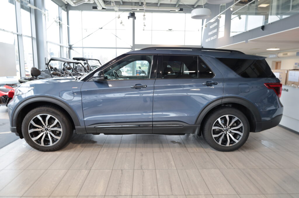 FORD Explorer ST Line 3,0 Benzín + PHEV