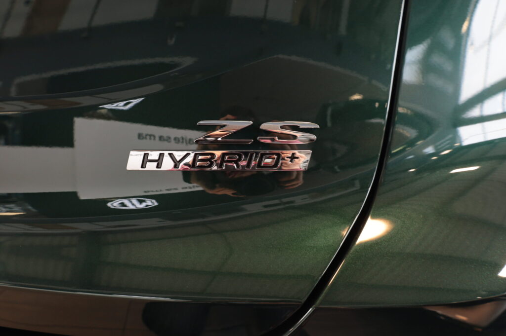 MG ZS Hybrid+ Emotion (3040)