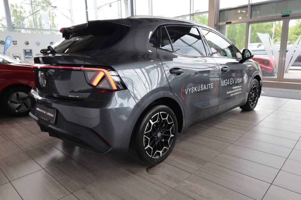 MG 4 Urban EV Premium (4623)