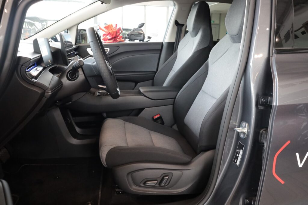 MG 4 Urban EV Premium (4623)