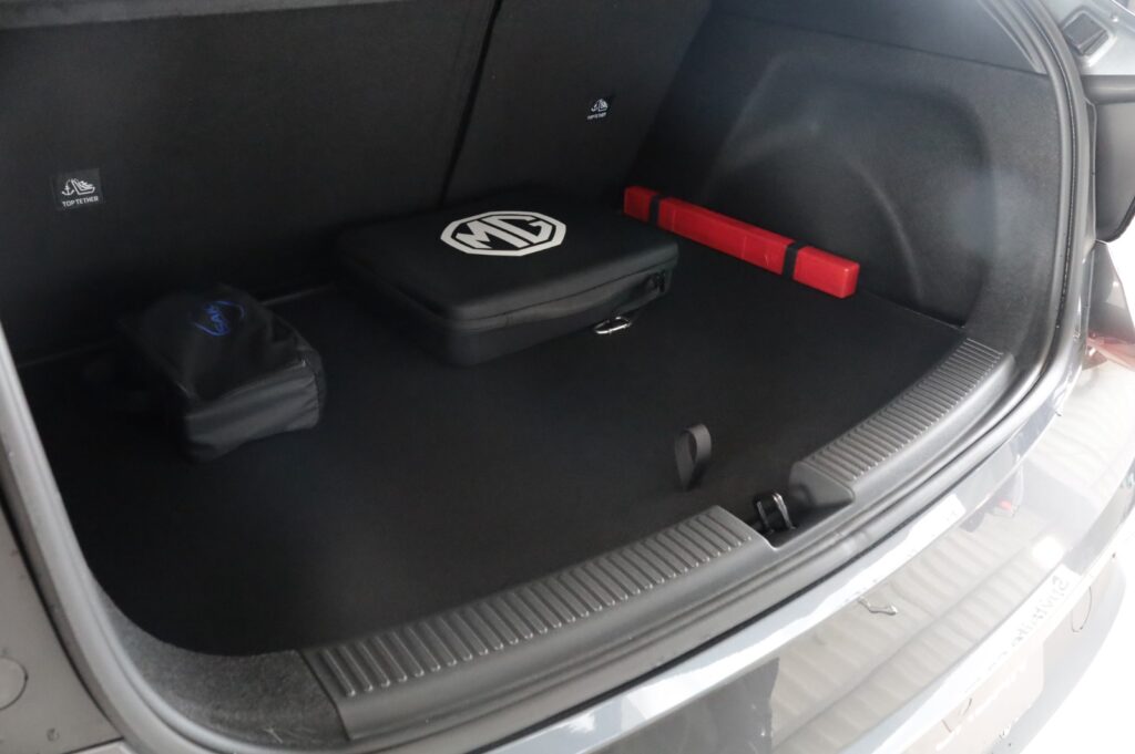 MG 4 Urban EV Premium (4623)