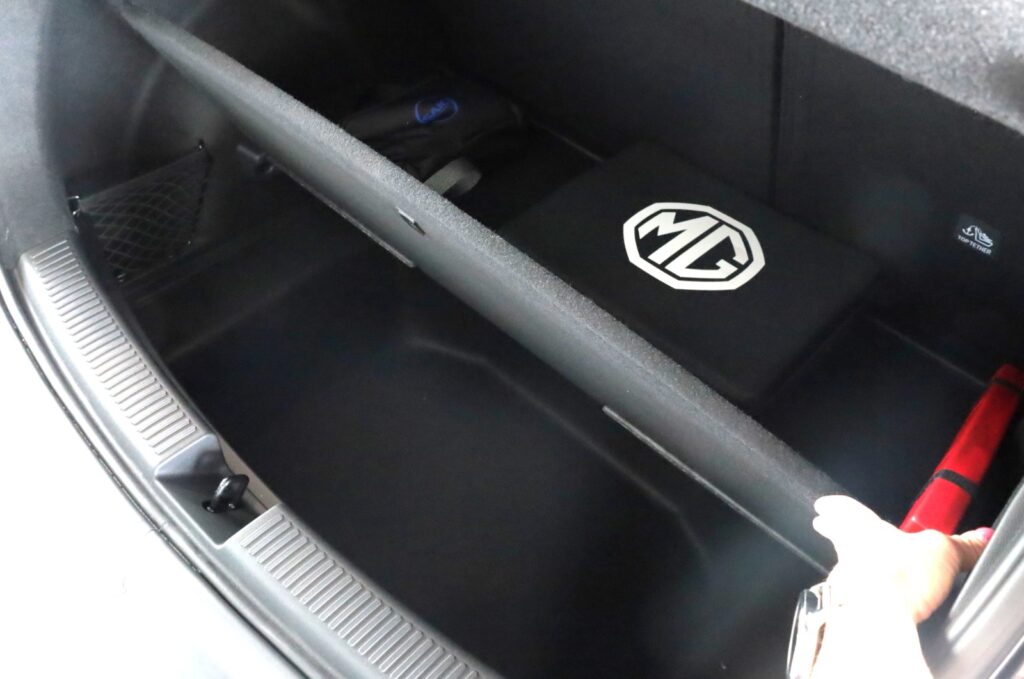 MG 4 Urban EV Premium (4623)