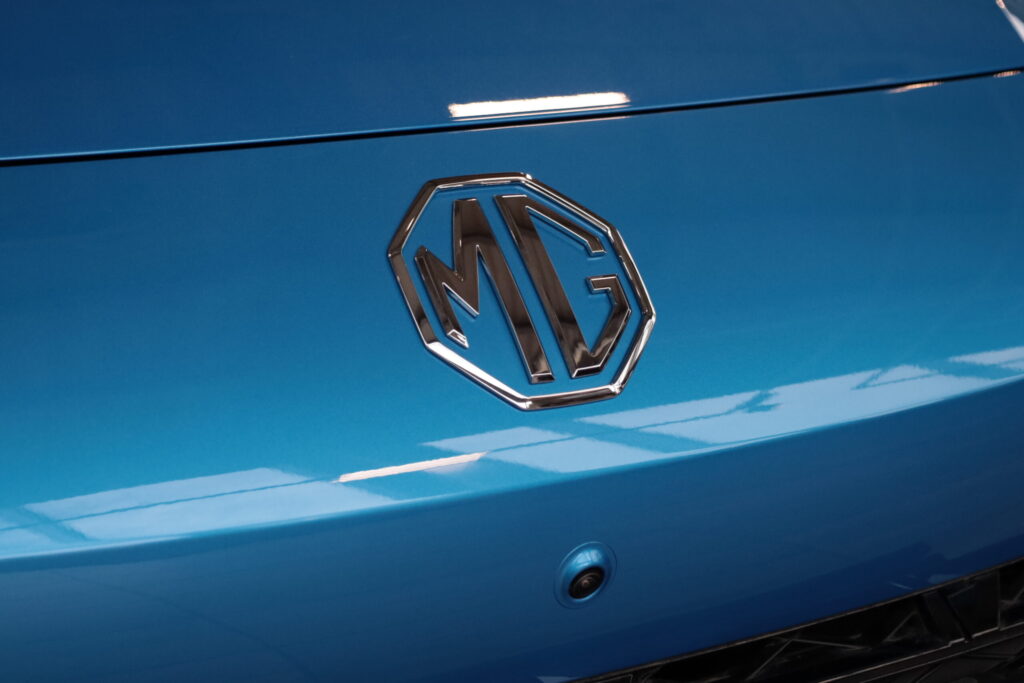 MG 3 Hybrid+ Exclusive (8090)