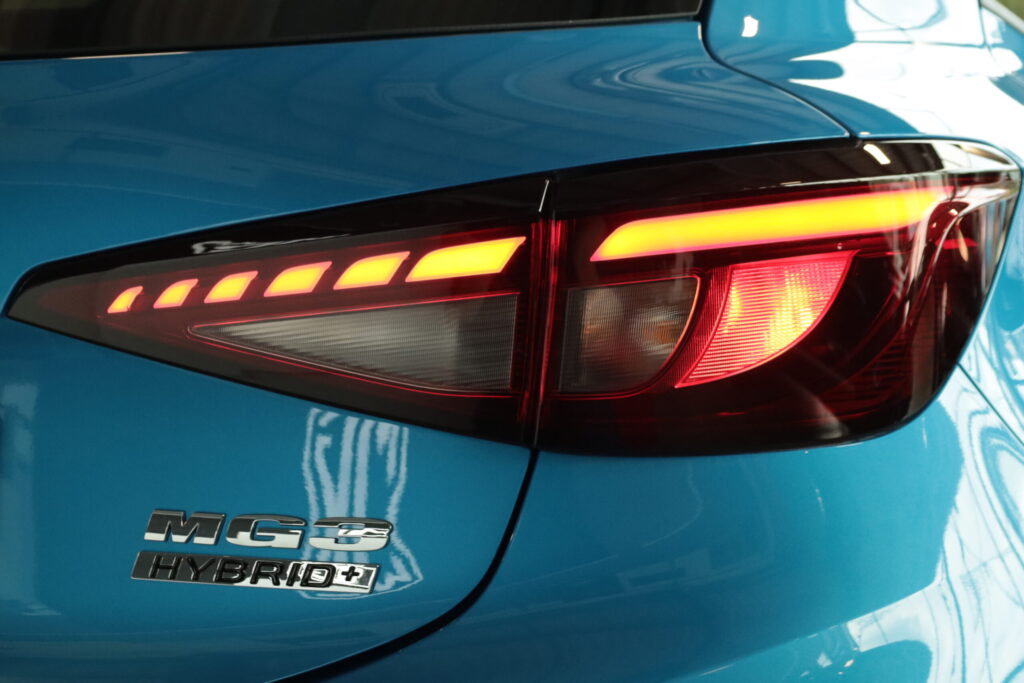 MG 3 Hybrid+ Exclusive (8090)