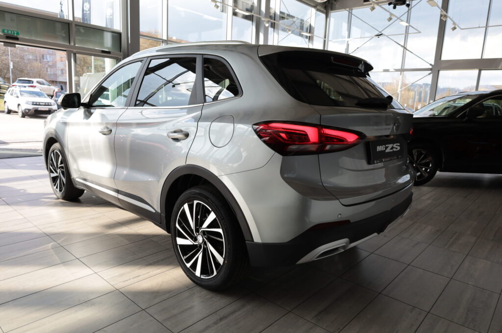 MG ZS Hybrid+ Exclusive (5137)
