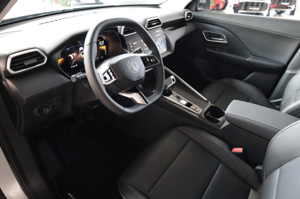 MG ZS Hybrid+ Exclusive (5137)